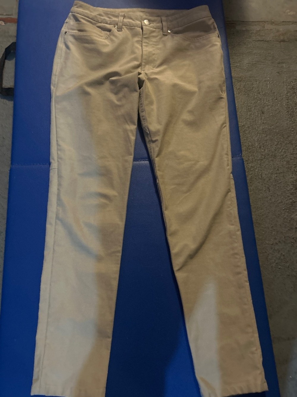 Lululemon Tan Pants size 32 small